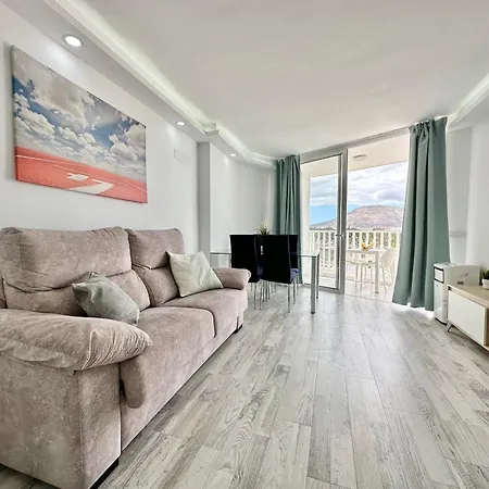 Torres De Yomely - M9g * Playa de las Américas