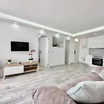 Torres De Yomely - M9g * Плая-де-лас-Америкас