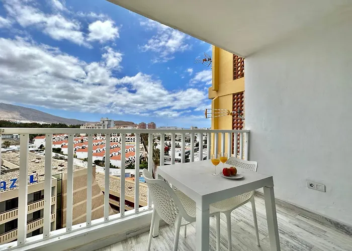 Torres De Yomely - M9g Playa de las Americas (Tenerife)